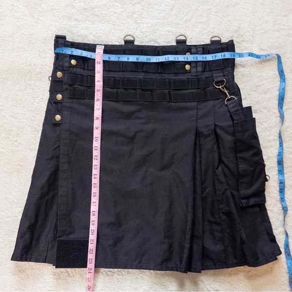 Damn Near Kilt ’Em Black Utility Kilt M/L 100% Cotton Adjustable Punk Goth - Picture 6 of 7